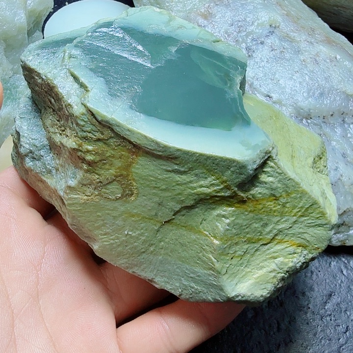 和田玉（糖玉）未镶嵌珠宝奇石最***强