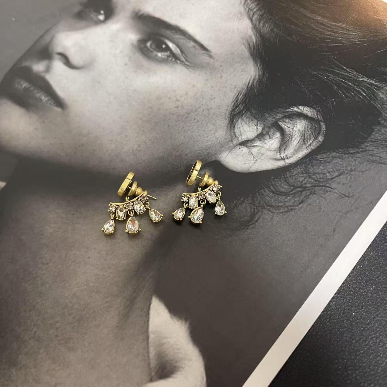 铜合金合成锆石耳饰 猪鼻子流苏镶锆耳钉一对装