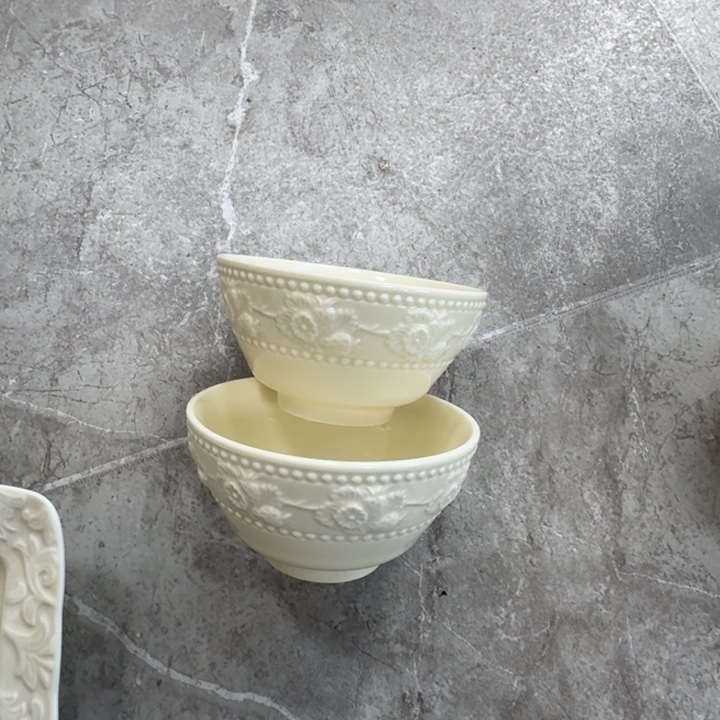 P***y好看的花瓶你值得拥有