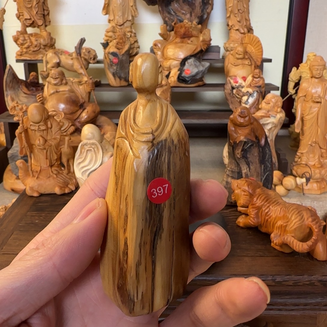 崖柏小木匠艺雕一物一拍