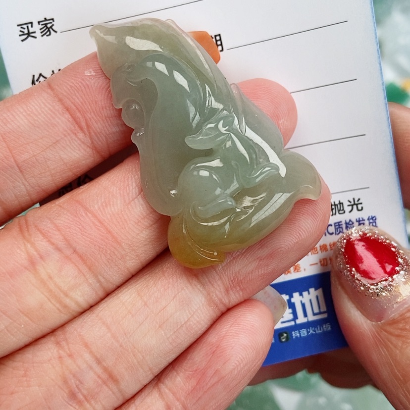 【闪购商品】翡翠颈饰未镶嵌九尾狐