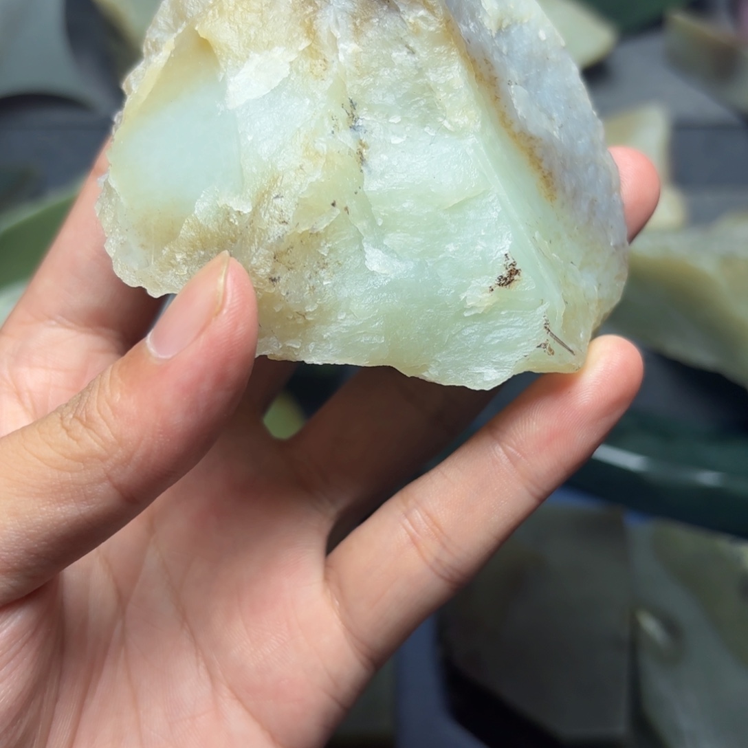未镶嵌和田玉（糖玉）珠宝奇石