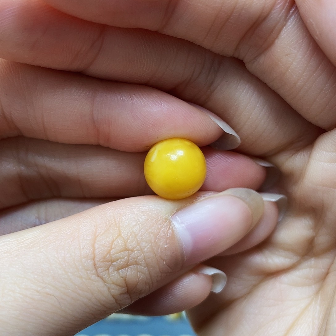 蜜蜡裸石未镶嵌圆珠11mm瑕疵福利