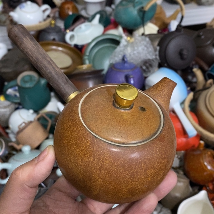 陶瓷艺术品及陶瓷壶