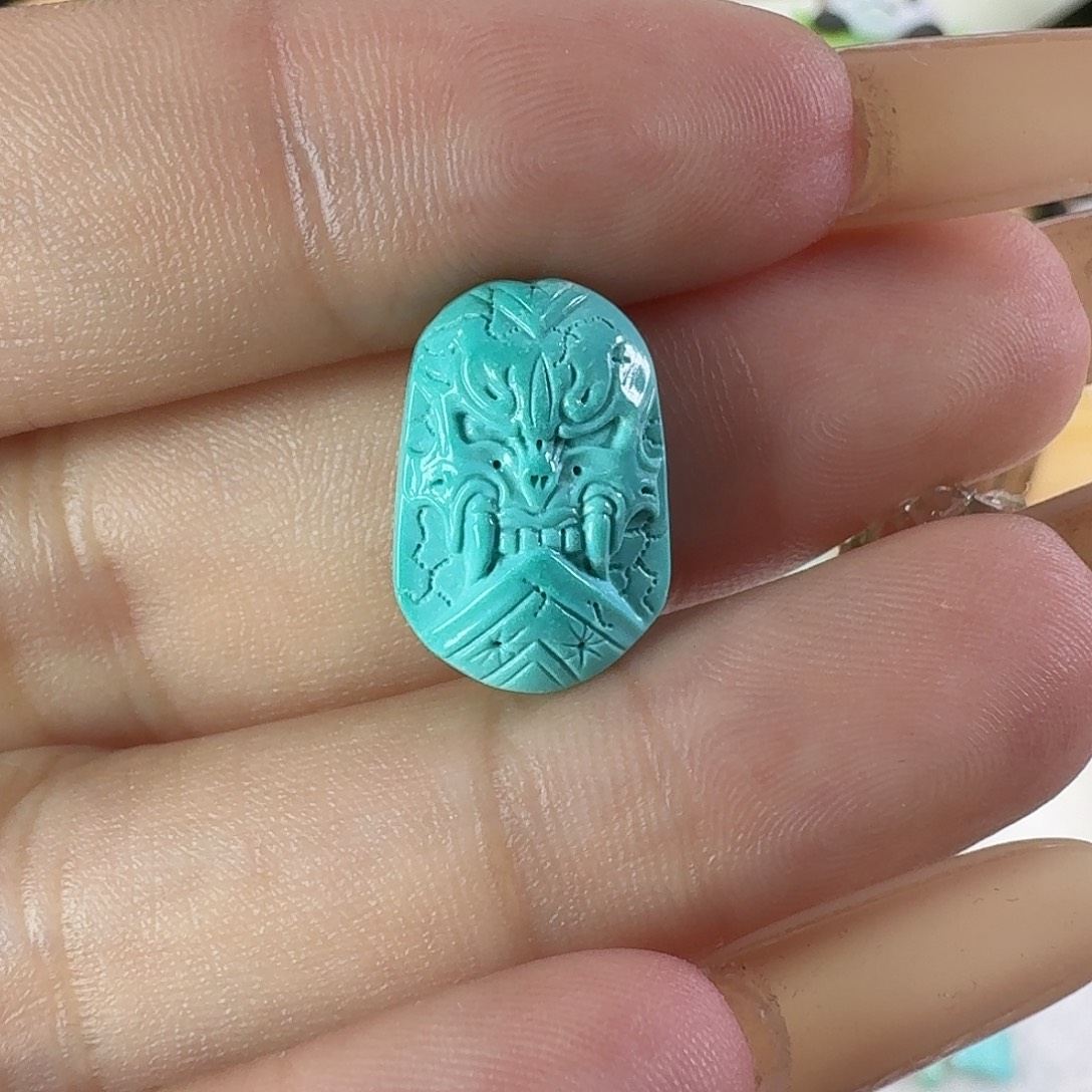 幺***六绿松石未镶嵌颈饰