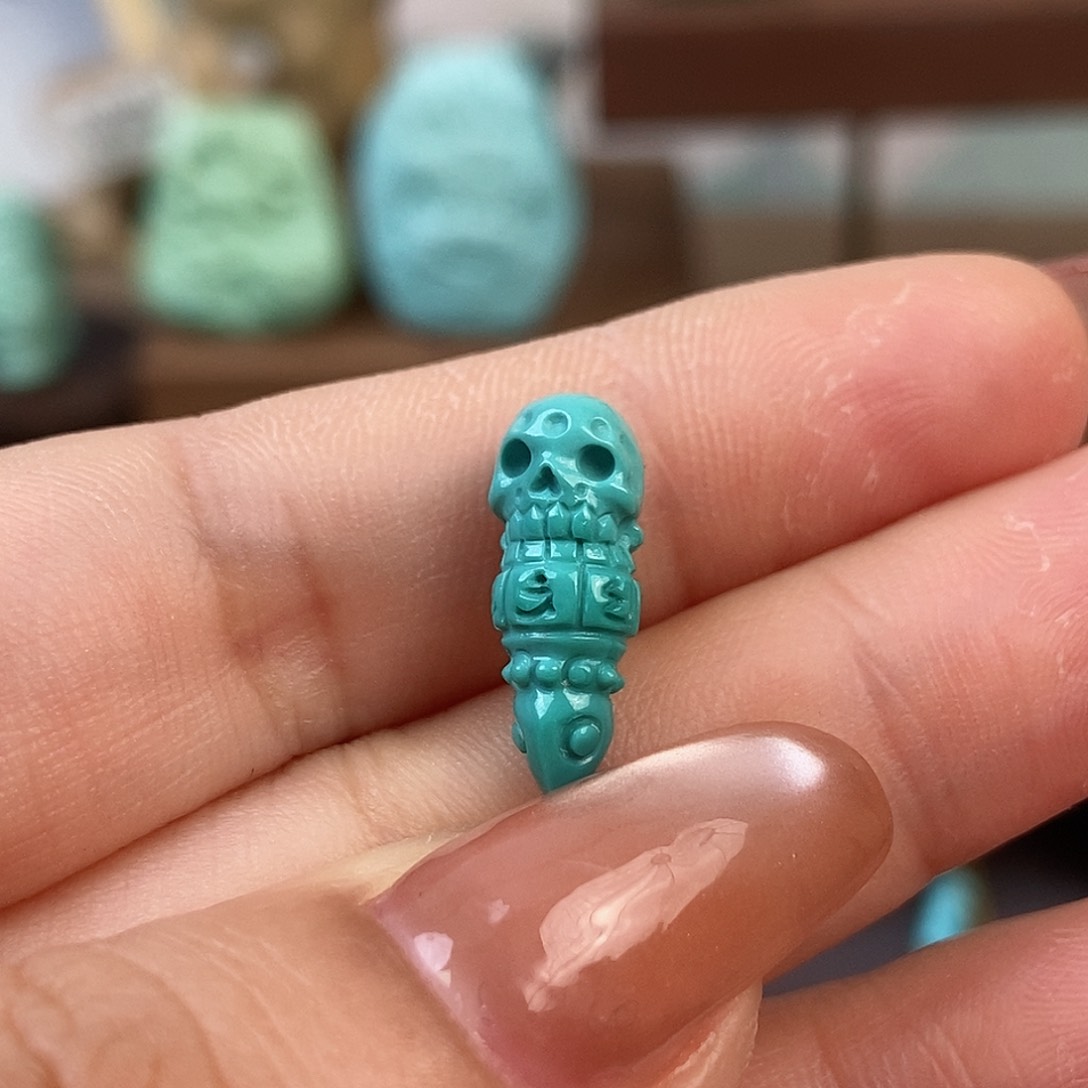 绿松石雕刻未镶嵌
