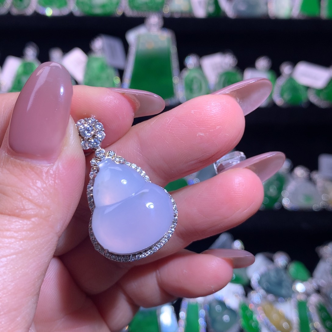 【闪购商品】颈饰银S925镶嵌翡翠天然翡翠