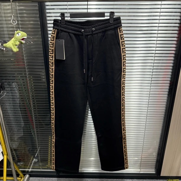 全新未使用 FENDI/芬迪 fendilor小怪兽 黑色串标卫裤 31码