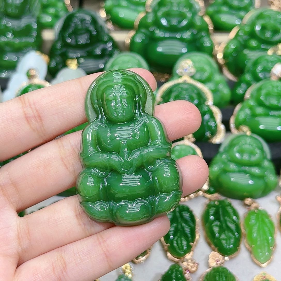 和田玉（碧玉）颈饰未镶嵌