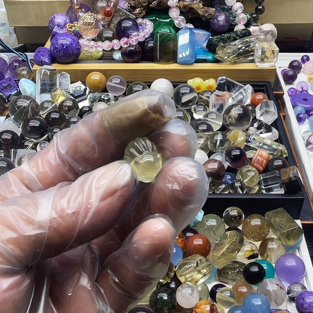 查罗石珠子合金是**啊
