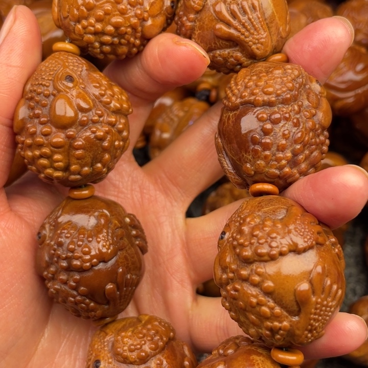 橄榄核吊坠红****5橄榄