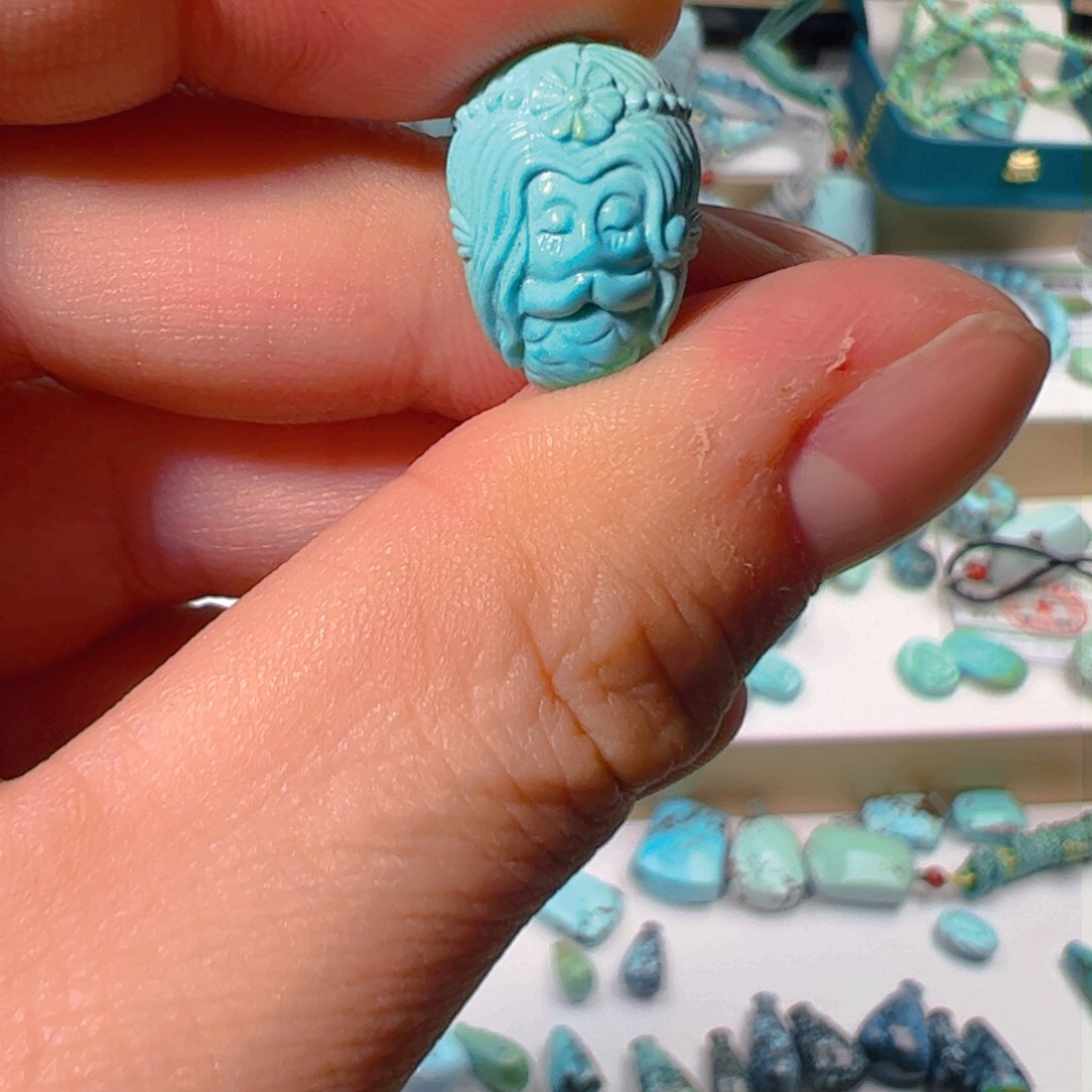 绿松石美人鱼雕刻件未镶嵌