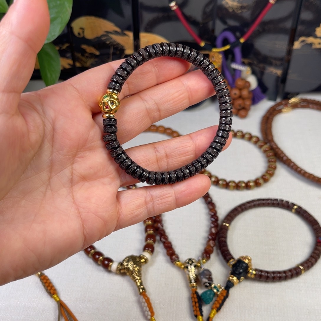 吊坠椰蒂345567889999