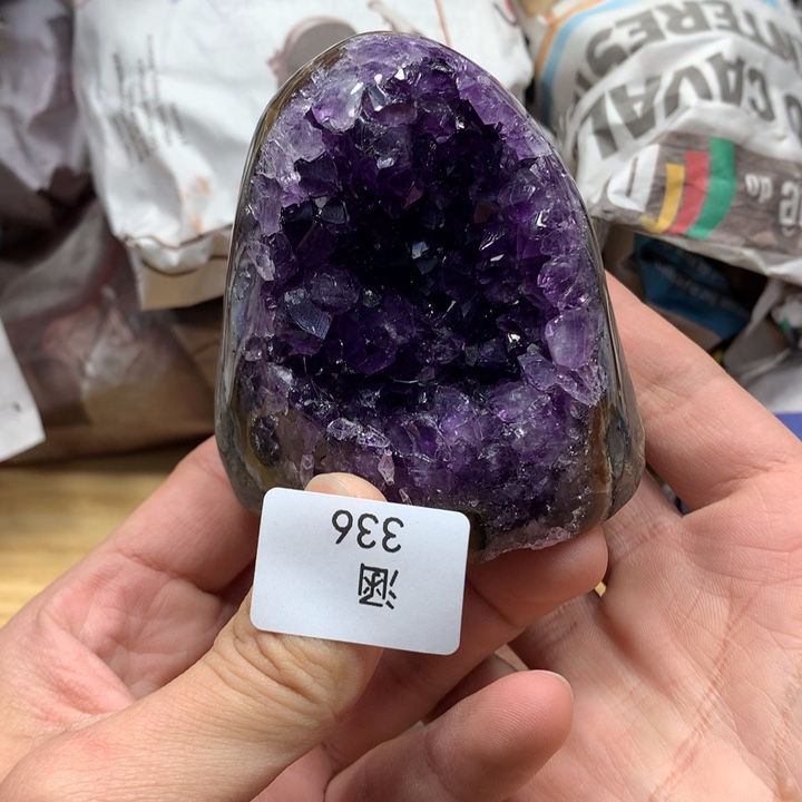 紫晶乌拉圭未镶嵌