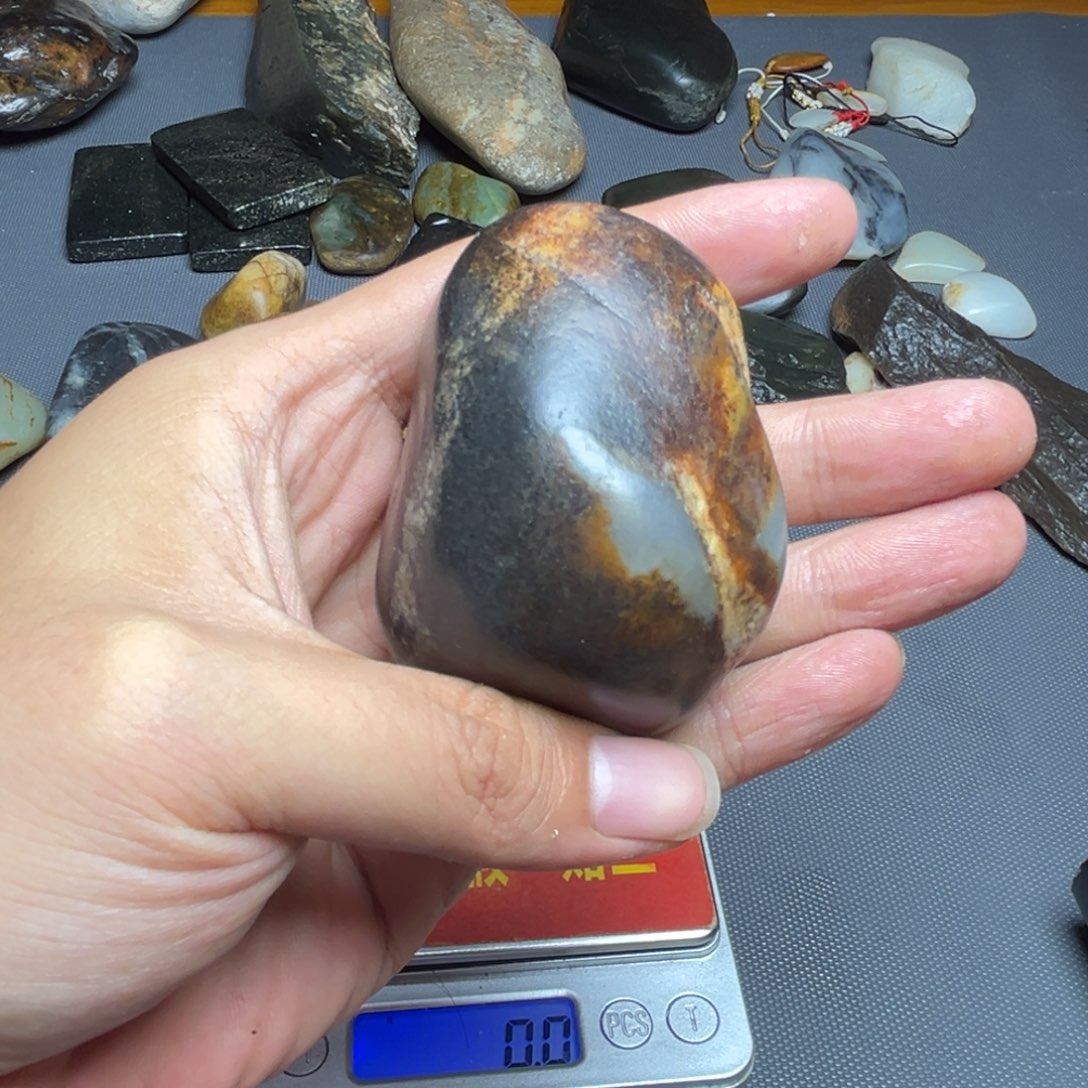 和田玉（子料）未镶嵌珠宝奇石142.5
