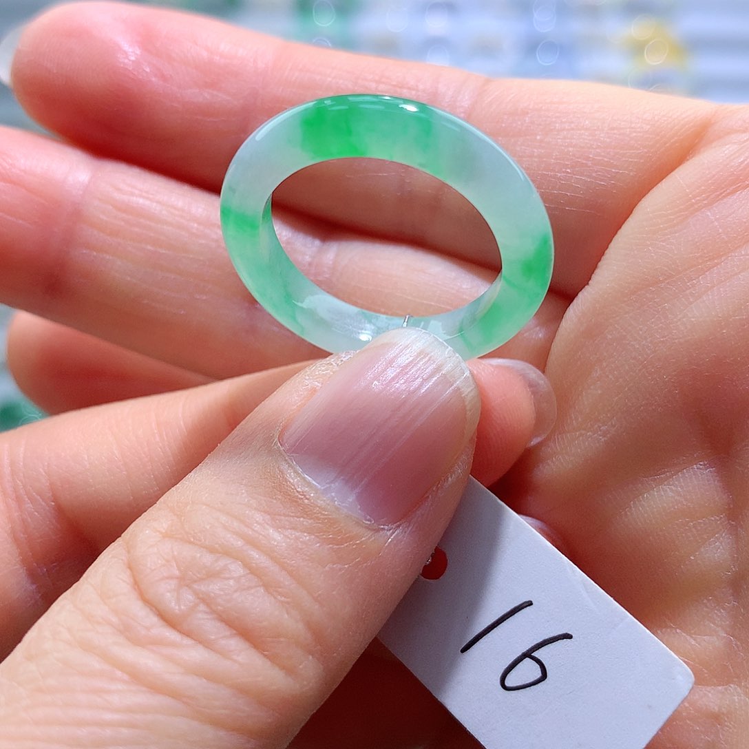 翡翠戒指未镶嵌16号