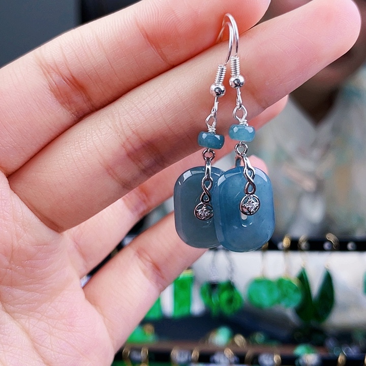 翡翠耳饰未镶嵌饰品