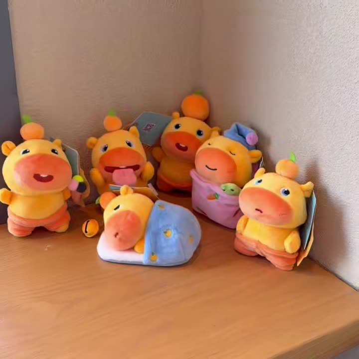 正版水豚噜噜包包挂饰书包毛绒挂件小玩偶钥匙扣男生女生节日礼物