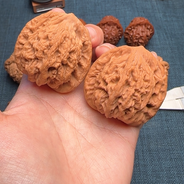 文玩核桃把件汉高虎45