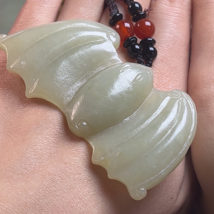 和田玉挂件未镶嵌蝴****8