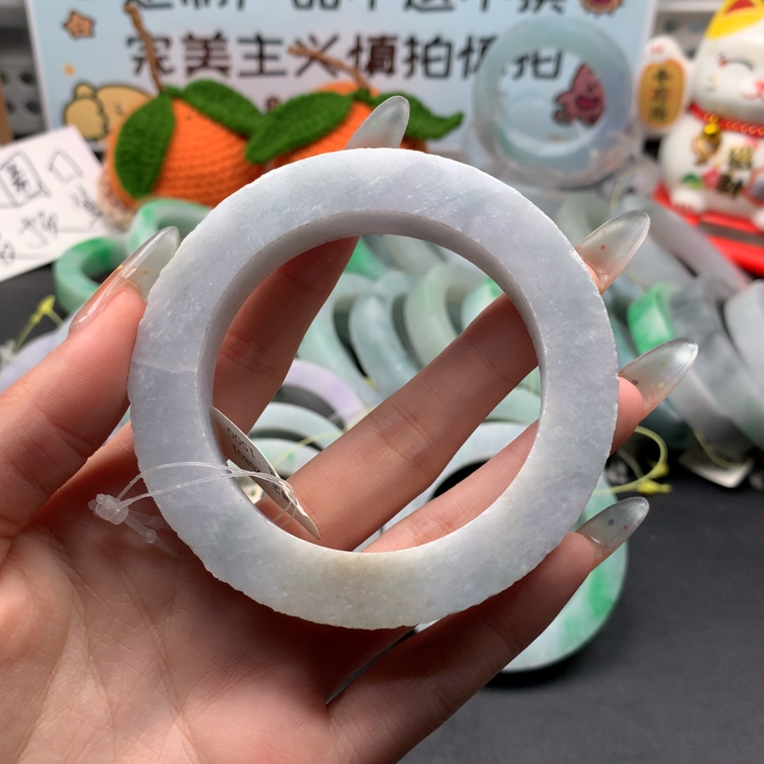 定制翡翠手镯未镶嵌