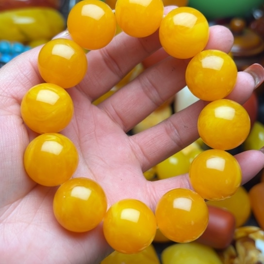 琥珀手串未镶嵌蜜蜡