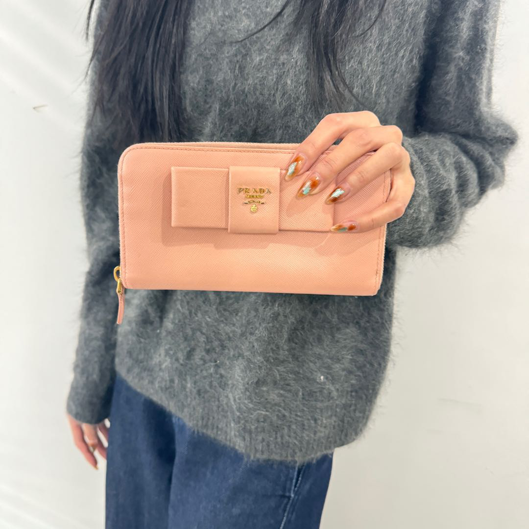 95新 Prada/普拉达 蝴蝶结钱包/3715