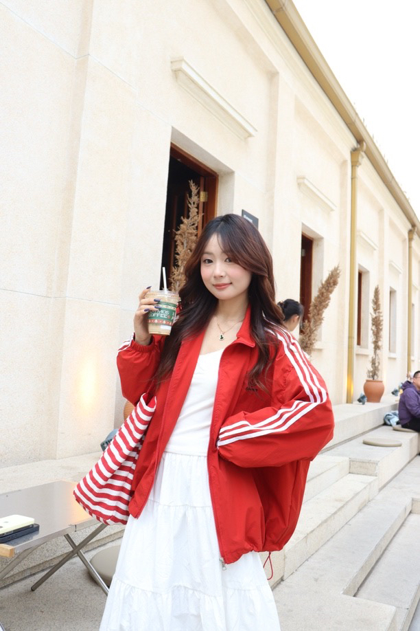 简约宽松春秋设计感休闲百搭减龄显瘦立领防晒冲锋衣外套