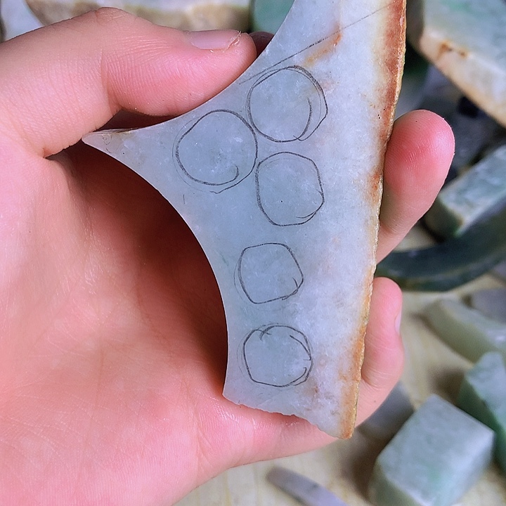 颈饰未镶嵌翡翠翡翠