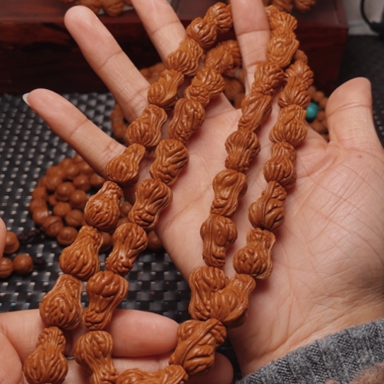 桃核手串龙纹桃核
