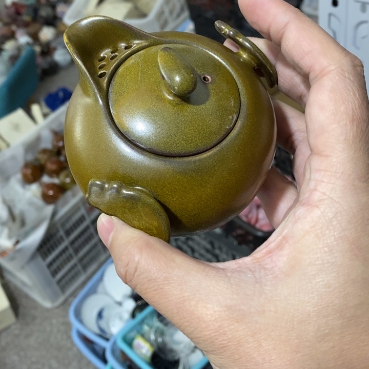 陶瓷艺术品及陶瓷壶