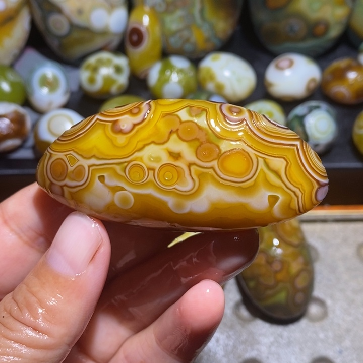 未镶嵌玛瑙/玉髓珠宝半成品143