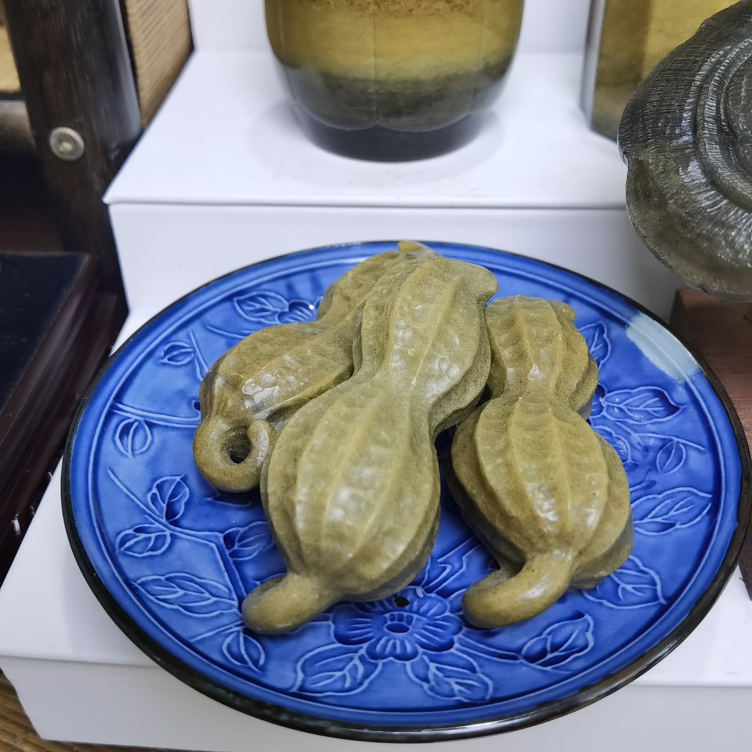 尚韵轩-好事花生手把件