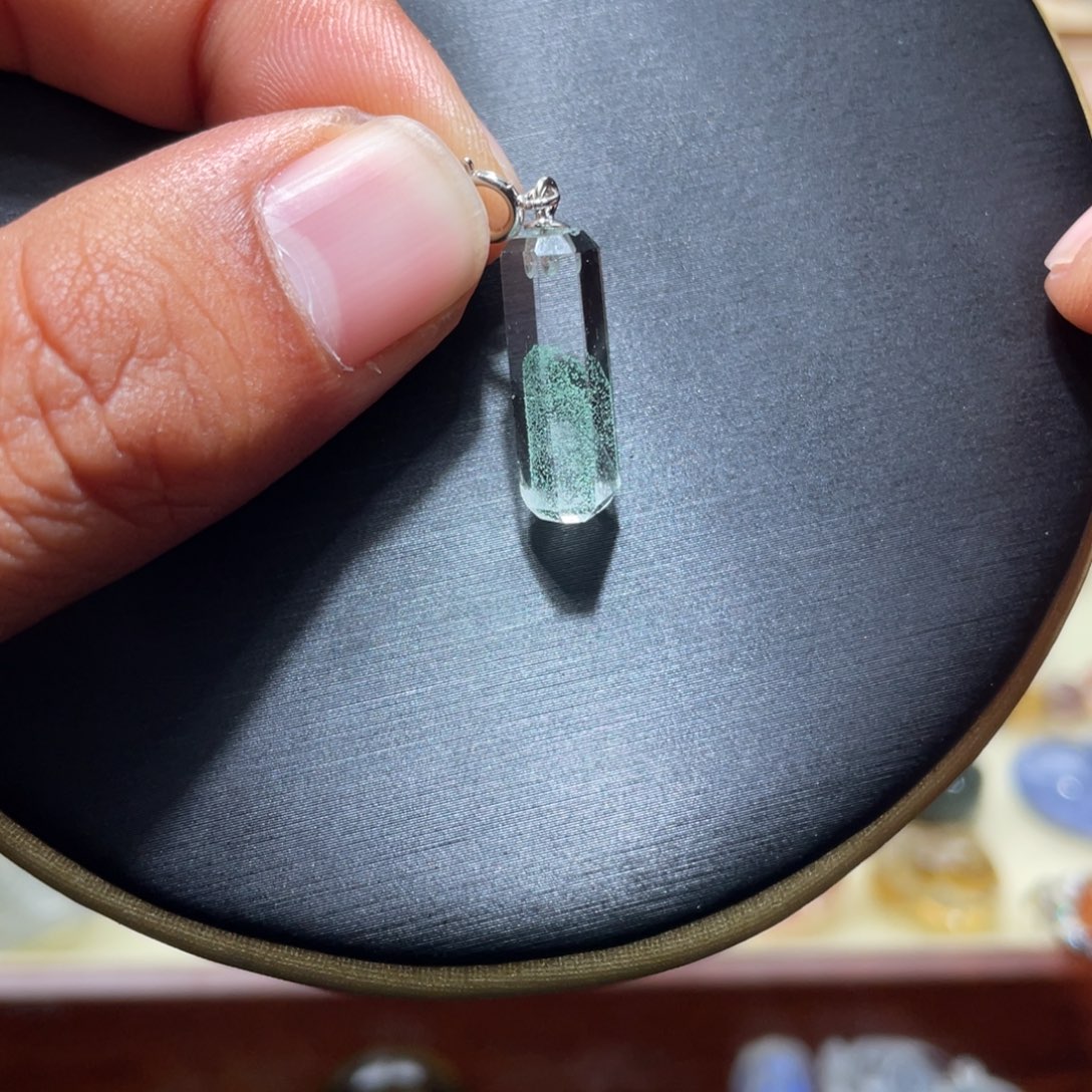 银S925镶嵌吊坠(不含链)水晶