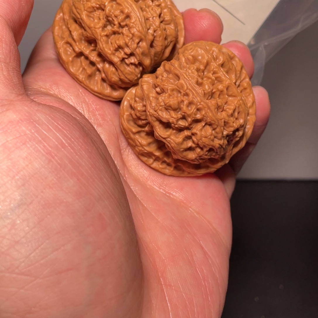 文玩核桃吊坠粗筋