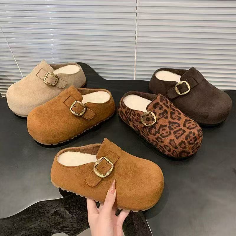 断码孤品女鞋NO退NO换 按主播给的编码备注去拍~偶有微瑕介意慎拍