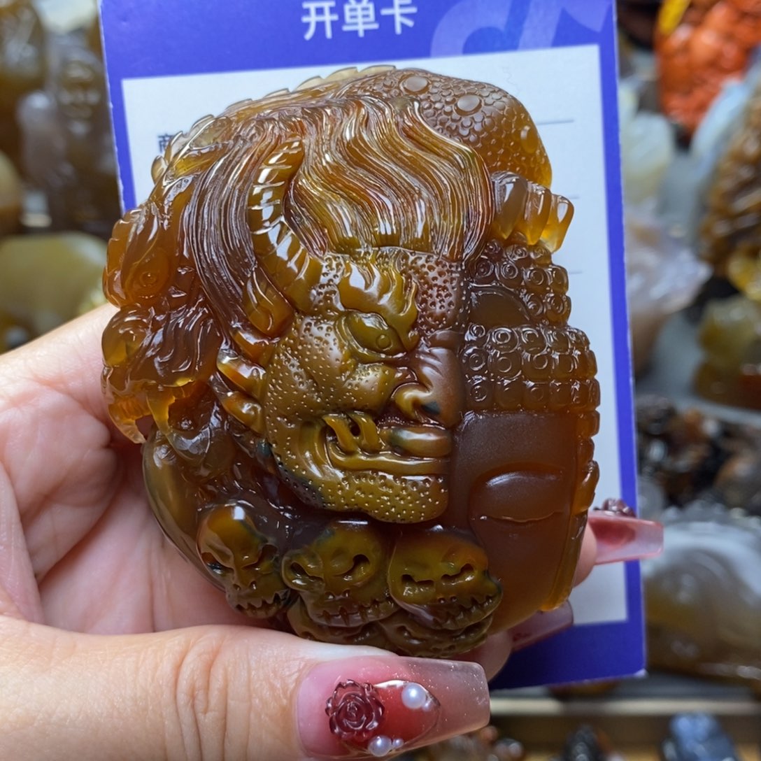 玛瑙/玉髓把件未镶嵌时****心