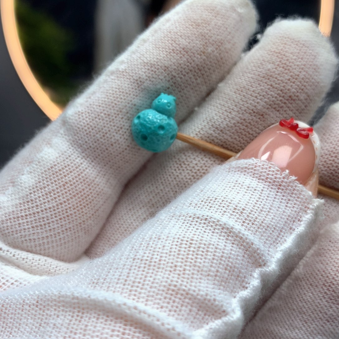 绿松石未镶嵌挂件