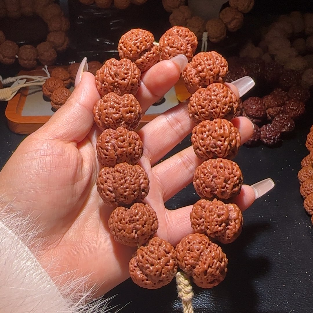 吊坠金刚菩提25踏天爆肉双龙梅花开播福利