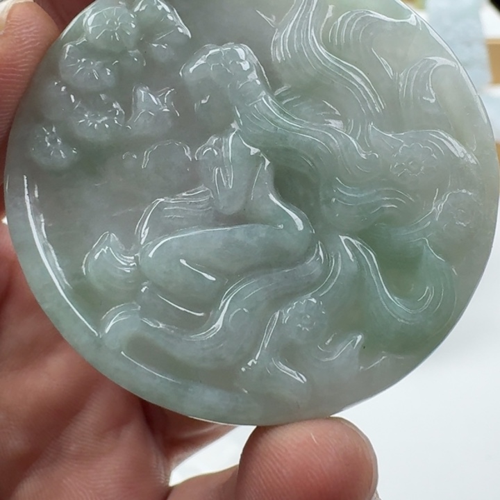 翡翠未镶嵌颈饰天然缅甸A货翡翠