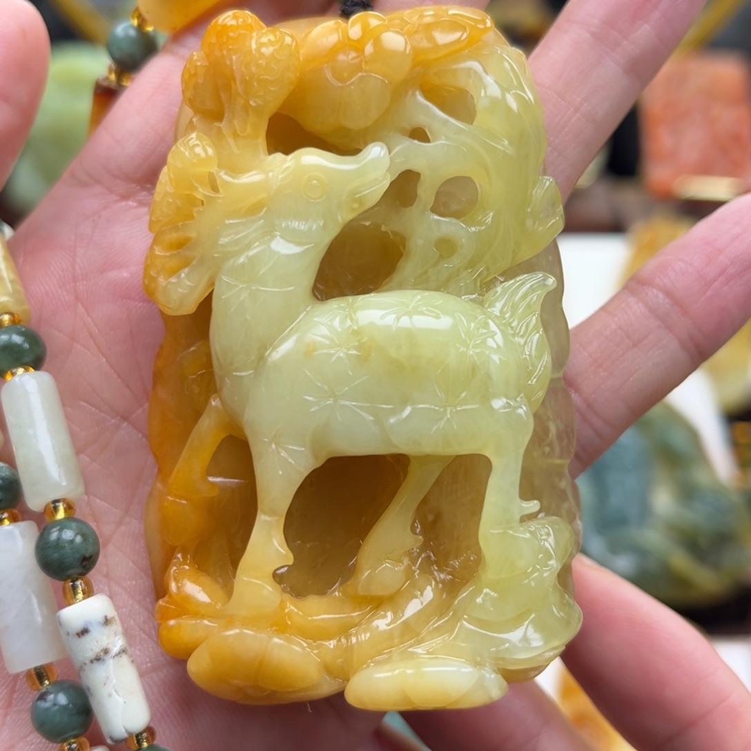 岫玉未镶嵌挂件挂件