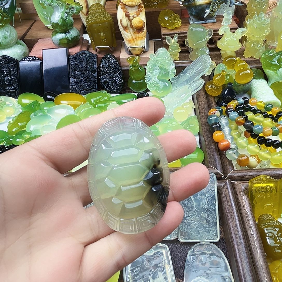 岫玉未镶嵌吊坠(不含链)