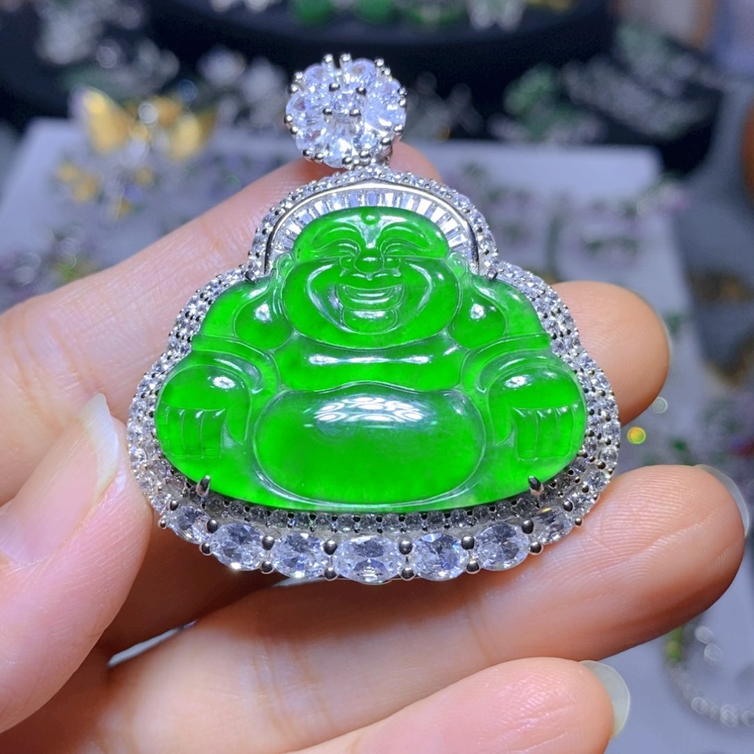 翡翠颈饰银S925镶嵌天然翡翠