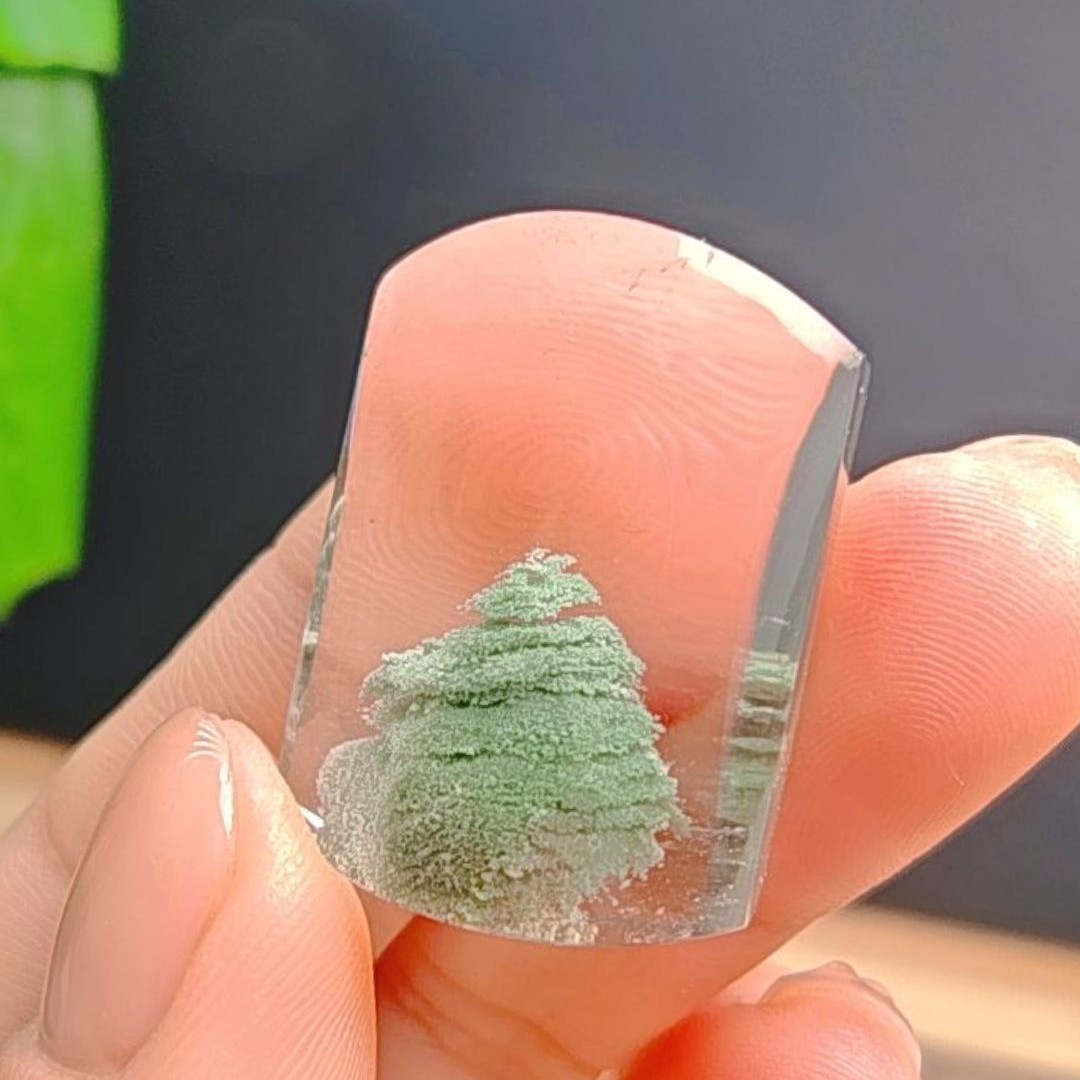 天然巴西绿幽灵千层金字塔无事牌吊坠男女款简约时尚款招财