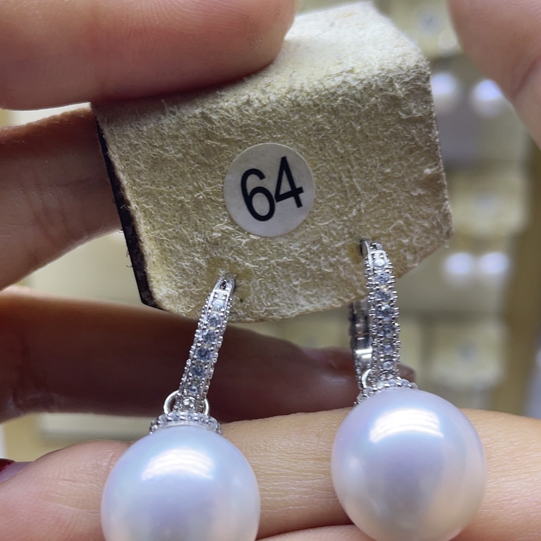 银S925镶嵌耳饰淡水珍珠