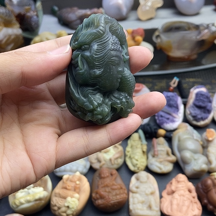 未镶嵌其他石英质玉