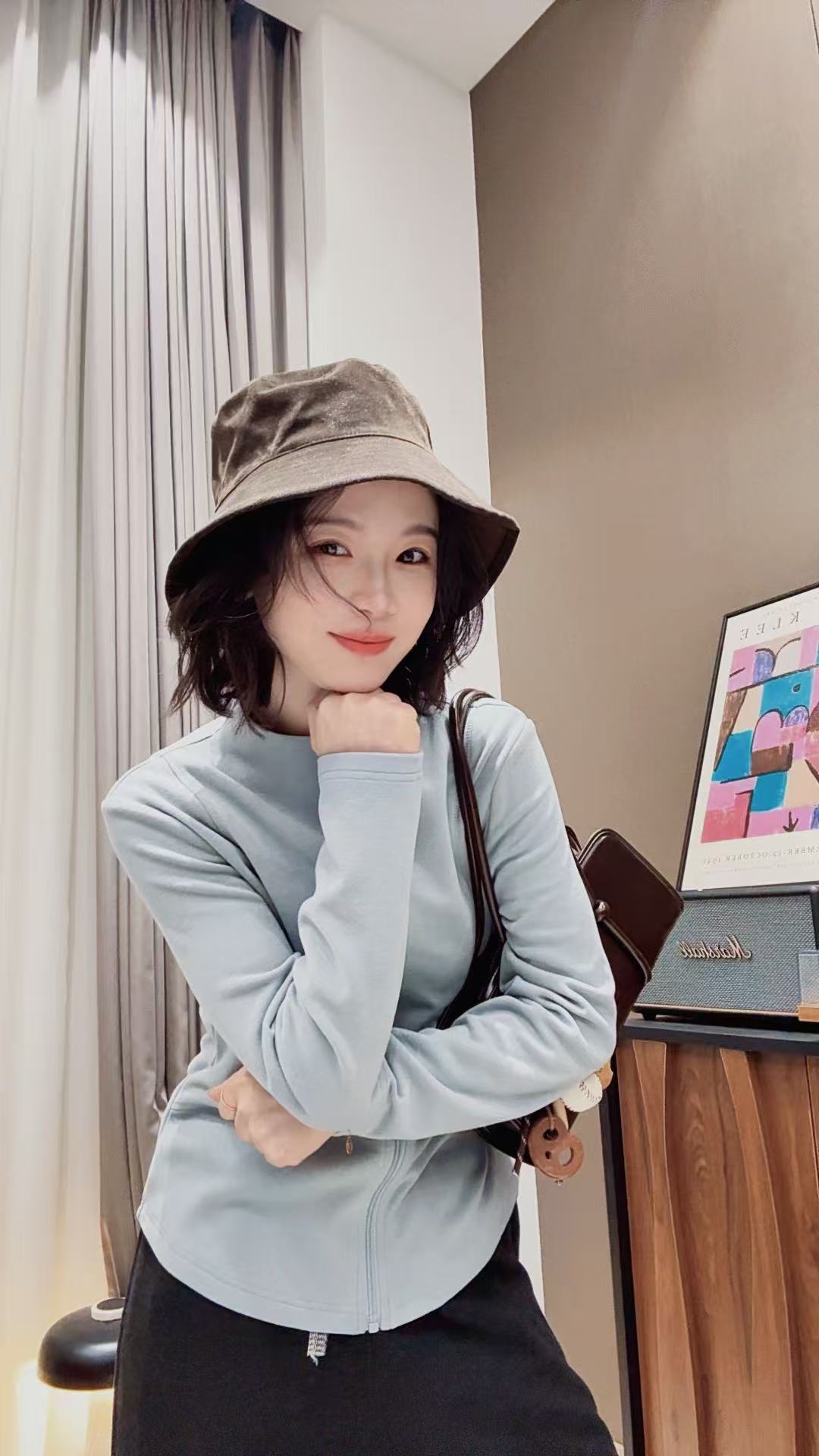 【小蛮腰】羊绒混纺弹力拉链百搭多色休闲瑜伽卫衣