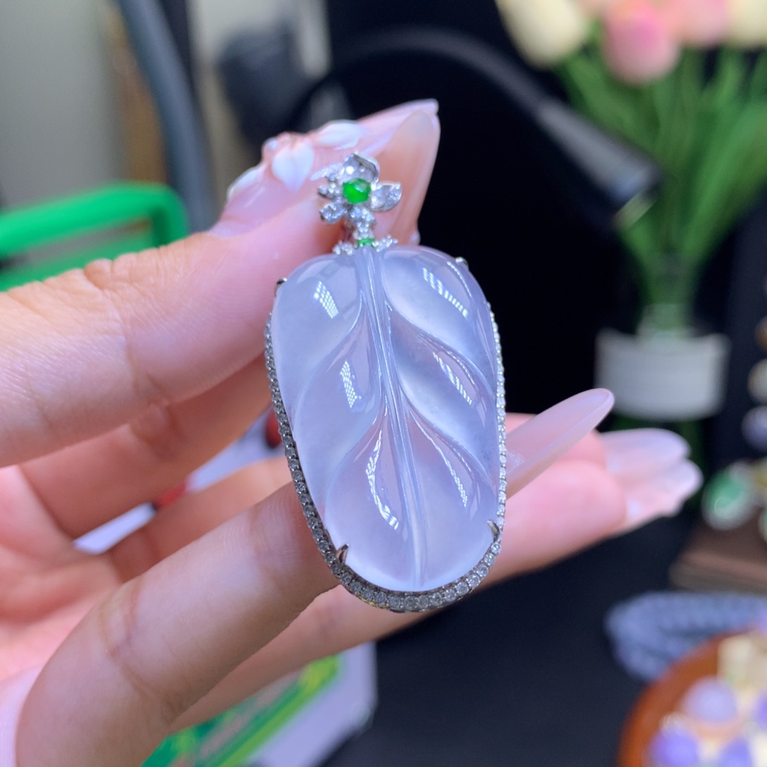 翡翠18K金镶嵌颈饰天然