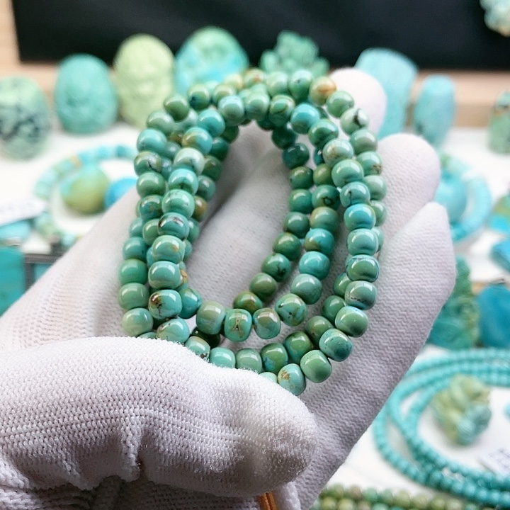 绿松石配饰未镶嵌