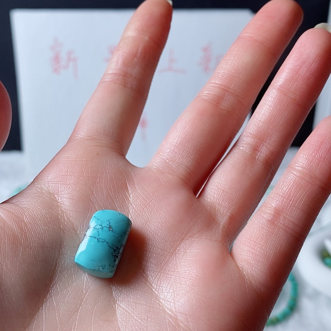 绿松石颈饰未镶嵌